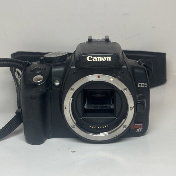 Other - UNTESTED - PARTS OR REPAIR Canon EOne Size Digital Rebel XT DSLR Digital Camera